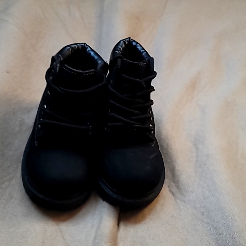 🔴 Outbound toddler combat boots 🔴